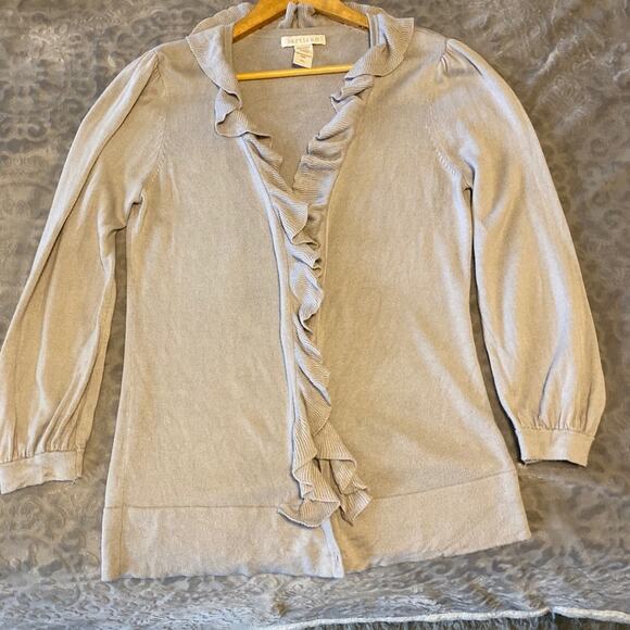 Artisan Gray Ruffle Cardigan Small - Picture 7 of 7